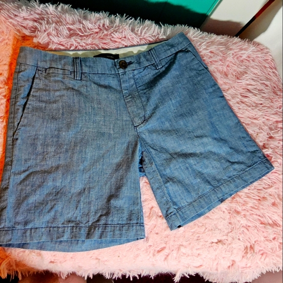 Banana Republic cargo shorts size 4 - Picture 1 of 4